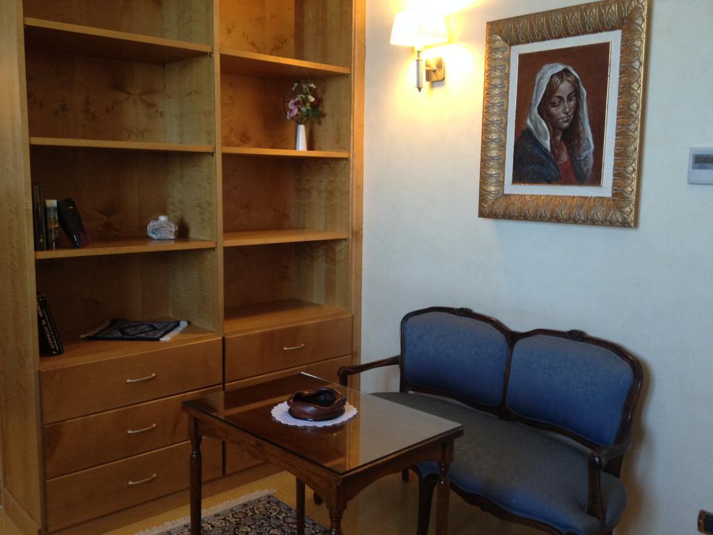 Domus Mariae Benessere Syracuse Room photo